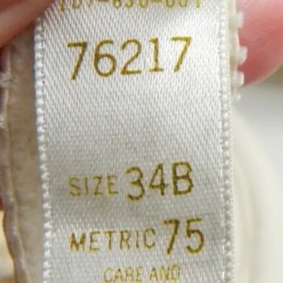 Victoria's Secret Vintage 1980's Sequin Bra - Picture 3 of 4